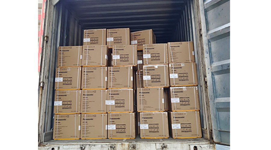 滿滿的貨物！國(guó)內(nèi)知名品牌客戶全自動(dòng)滾筒洗衣機(jī)裝柜發(fā)貨